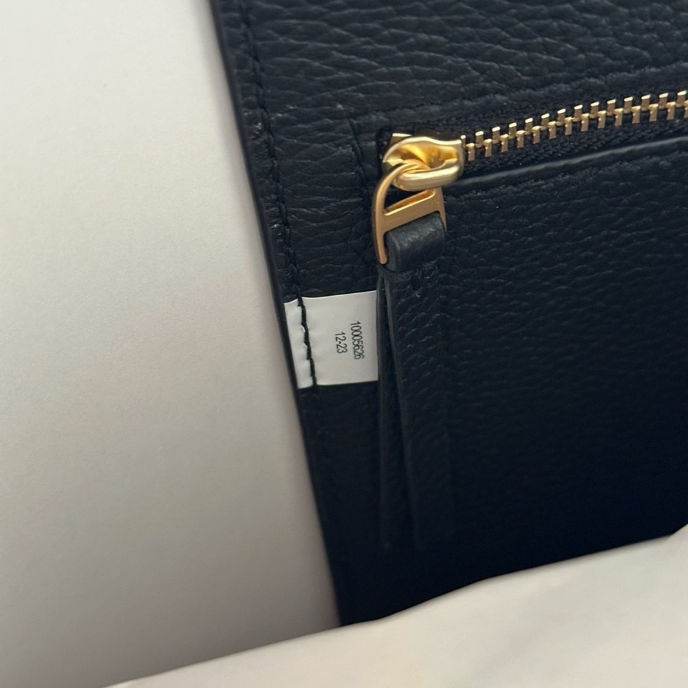 New Tory Burch McGraw tote in black - Picture 6 of 7